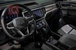 ڤۆڵکسواگن ئەتڵەس کرۆس سپۆرت